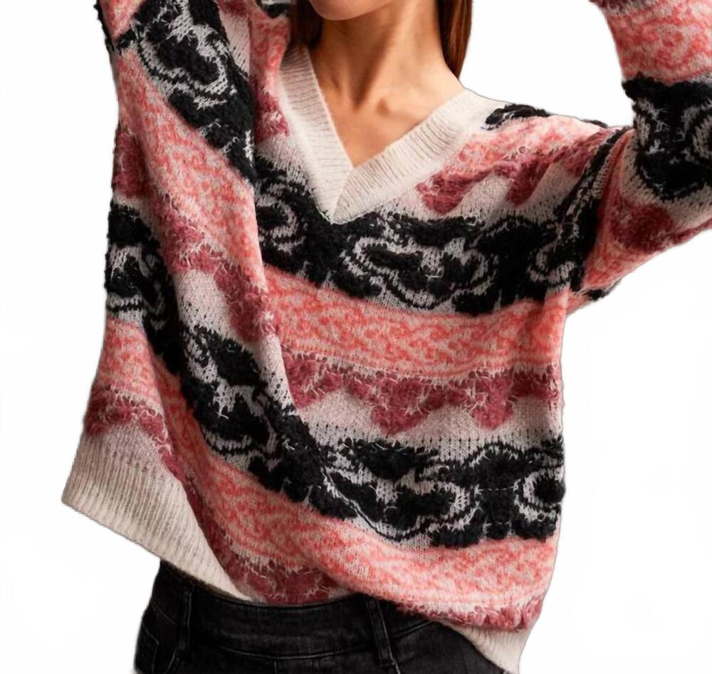 NEW TRIBAL looped yarn v-neck sweater in mav shadow